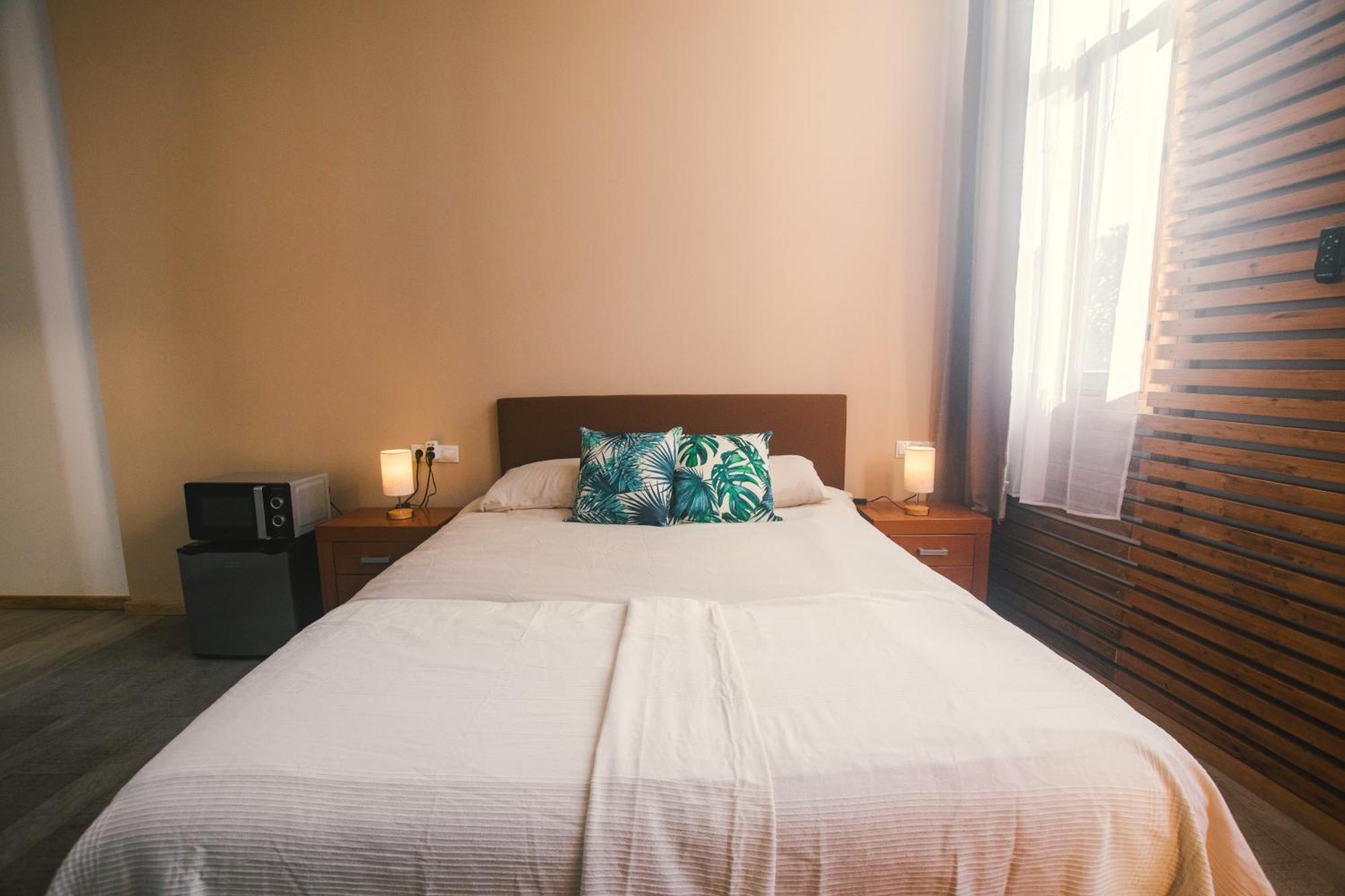 Banana Beach Patacona Rooms Alboraia Esterno foto