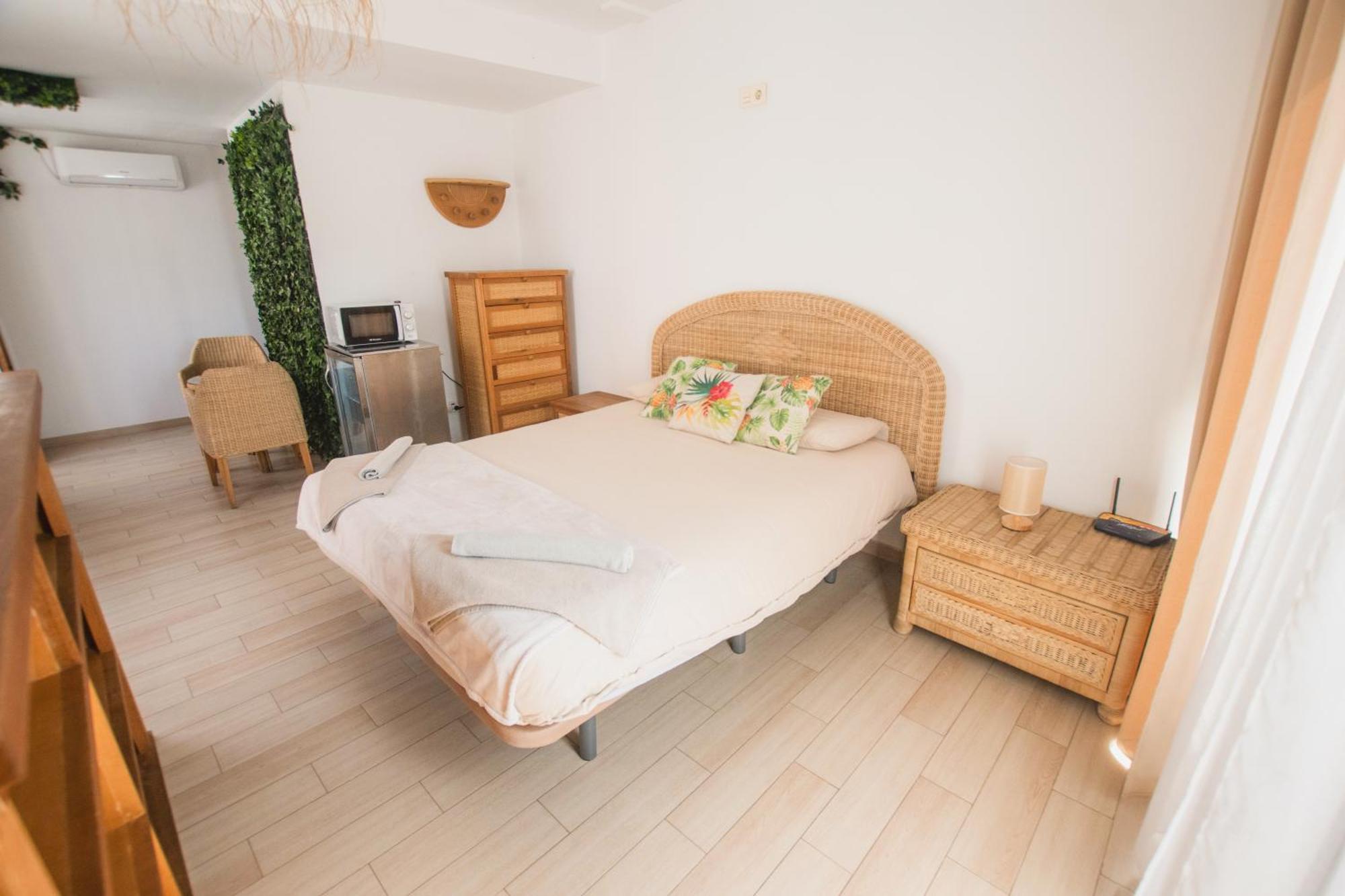 Banana Beach Patacona Rooms Alboraia Esterno foto
